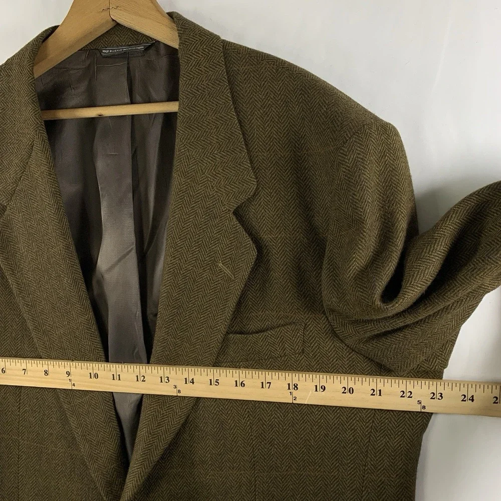 VTG 90s Banana Republic Mens Wool Herringbone Tweed Sport Coat Sz 44R Wide Lapel